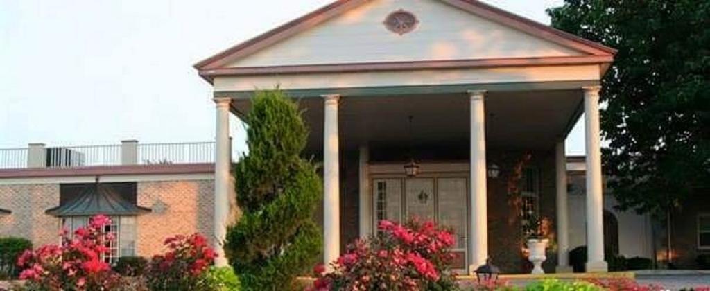 Hotel Carlisle & Embers Convention Center المظهر الخارجي الصورة