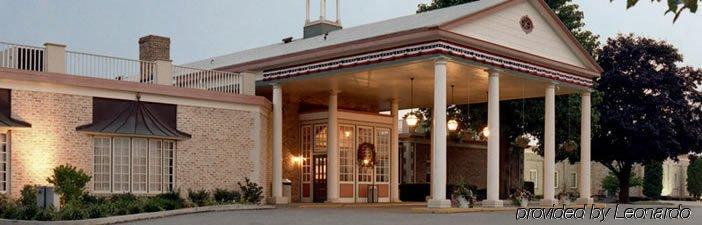 Hotel Carlisle & Embers Convention Center المظهر الخارجي الصورة