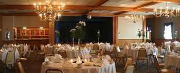 Hotel Carlisle & Embers Convention Center المظهر الخارجي الصورة